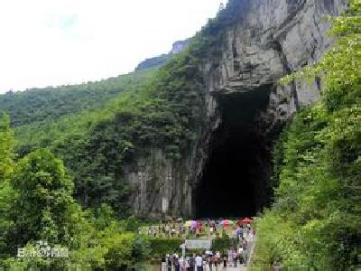 腾龙洞旅游公路助力景区5A创建