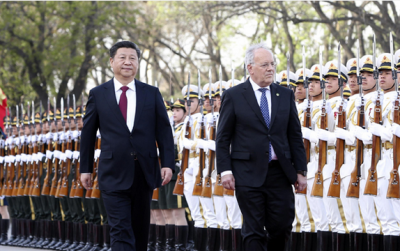 习近平同瑞士联邦主席施奈德－阿曼举行会谈