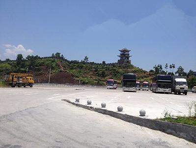 恩施州城两智能停车场遭遇有场无车的尴尬