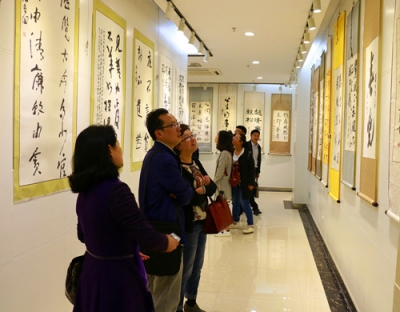 来凤：举办“翰墨清风 凤鸣廉音”廉政书画展