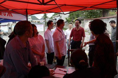 恩施州政协工青妇医药卫生界别工作组开展大型义诊活动