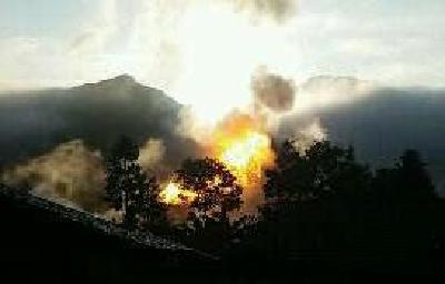 突发｜恩施崔坝镇天然气管道发生爆炸 一人重伤