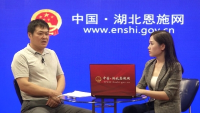 让受灾群众拿在手里吃在口里
