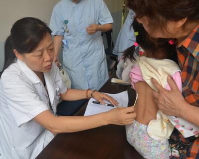 恩施州政协工青妇医药卫生开展大型义诊活动