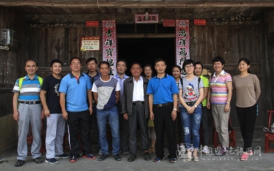 徒步愚公路 现场学精神