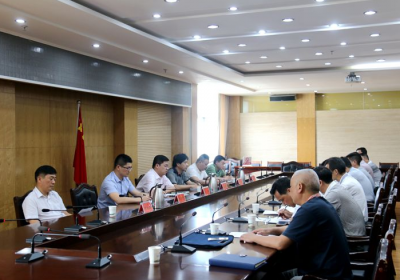 中冶建工集团有限公司来鹤峰县考察棚户区改造情况