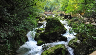 武汉8000余老人移居恩施山区避暑