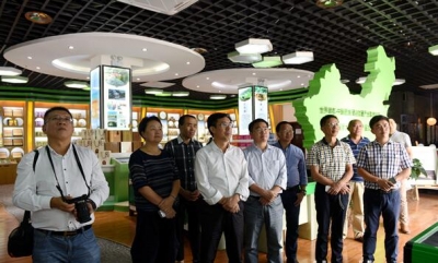 福建省寿宁县考察团到恩施市考察茶产业与硒产业