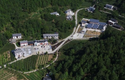 以“愚公精神”建“愚公学校” ——记店子坪当代红色教育基地建设现场指挥部