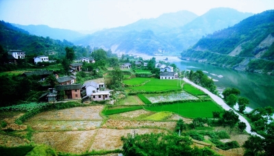 鹤峰 | 桃山村：编织扶贫开发新希望