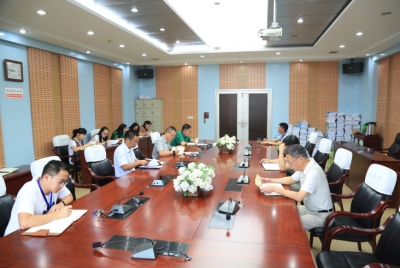 恩施州公共资源局开展“做讲政治、有信念合格党员”支部主题党日活动 