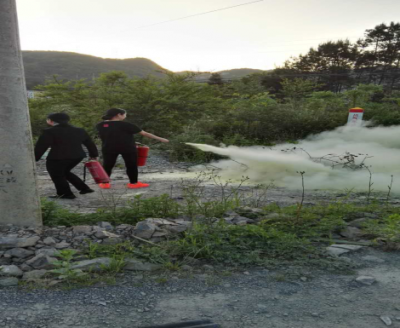 巴东野三关村镇银行举行“六防”培训及消防演练 