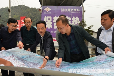 恩施市委书记专题调研重点交通项目工程