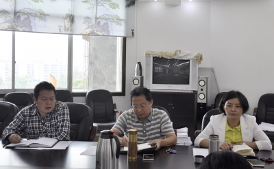恩施州纪委派驻州委统战部纪检组长到恩施州工商联机关座谈 