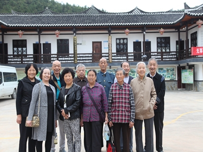 九九重阳节 浓浓敬老情——恩施州畜牧兽医局开展重阳节敬老活动