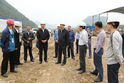 省交投集团调研督办恩施州鄂西项目群建设并就深化合作进行座谈