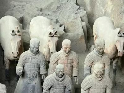 考古新发现！秦始皇陵里竟然有个