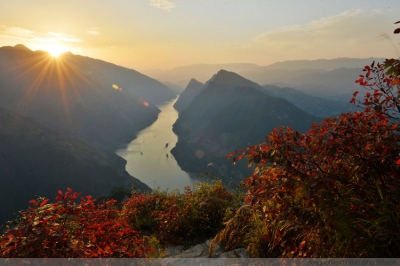  巴东县大面山村：贫困户吃上了“旅游饭”