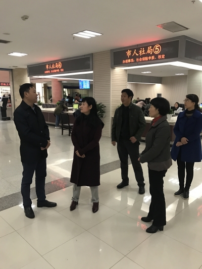 恩施州纪委派驻州政府办公室纪检组到政管办开展纪检监察工作巡访 