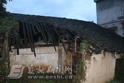 来凤吹响易地扶贫搬迁集结号 2708户搬迁安置户将实现安居梦