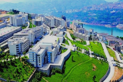 巴东召开政府常务会　研究八项议题   