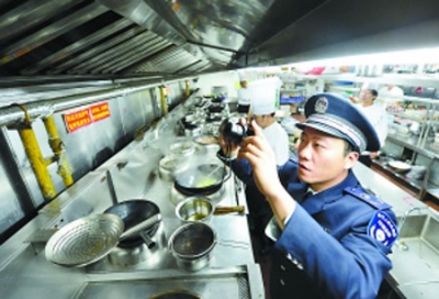 恩施 | 舞阳坝：开展油烟污染专项整治行动