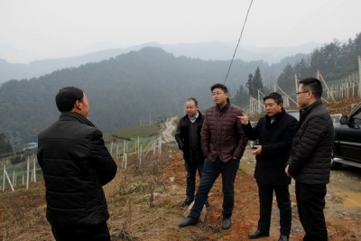 恩施州机关事务管理局到恩施白果乡瓦场坝村开展精准扶贫调研