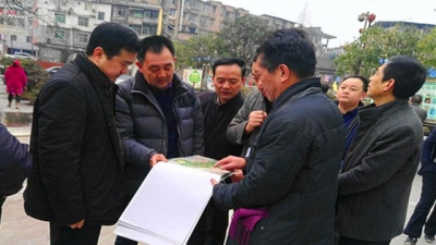 恩施州委书记李建明到凤凰山森林公园调研