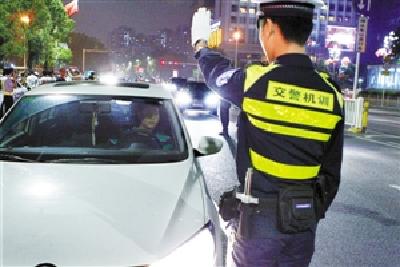 利川 | 整治酒驾零容忍 一派出所去年查获醉驾11起
