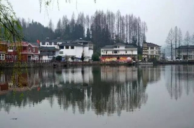 省级舞蹈专家为利川参加全省文艺展演支招