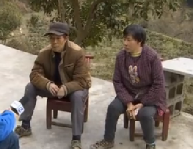 陈全贵夫妇：不等不靠 笑对生活