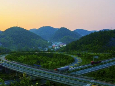 2017年恩施州外贸出口力争突破6亿美元