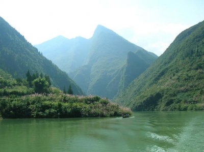 巴东投资4000万加强水土保持生态治理  