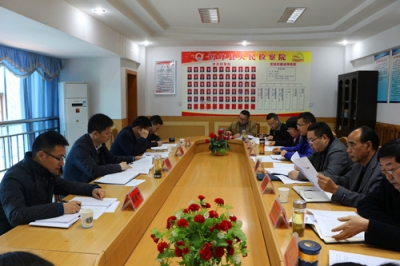 刘恒明检察长在鹤峰要求“打赢三大战役”