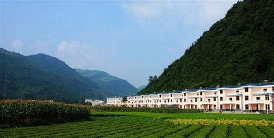 鹤峰“下访”化矛盾 “上门”解难题