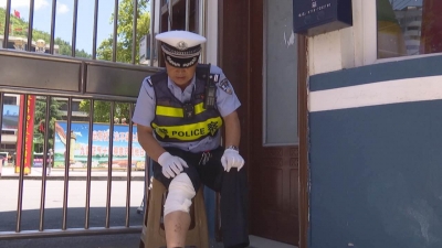 利川｜高考专列 老民警不忘初心 带伤站好最后一班岗