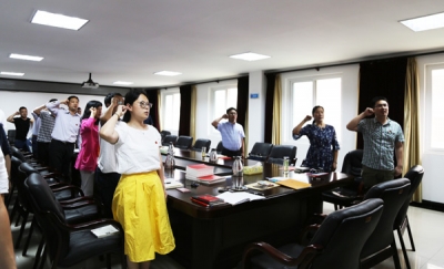 恩施州卫计委6月支部主题党日活动：崇尚实干 狠抓落实
