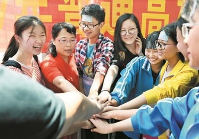 高考首日顺利 语文阅读难 数学计算量大