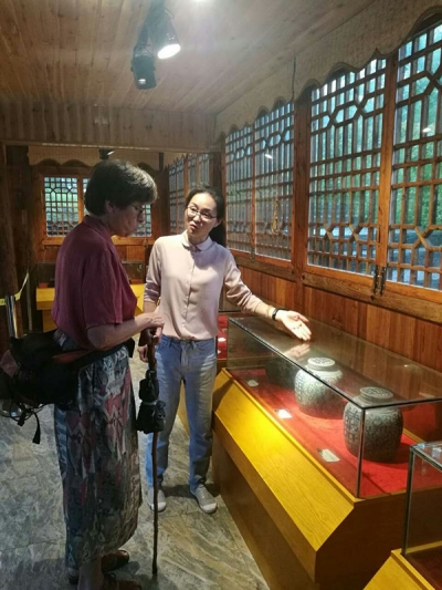 唐崖土司城迎来特殊客人