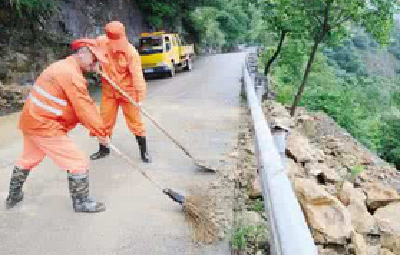 鹤峰 | 全力抢修受损道路已清除塌方12500余立方米