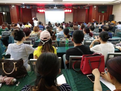 “圆梦恩施”百姓宣讲活动在建始举行