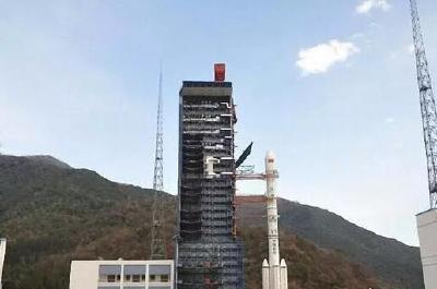还记得那颗卫星吗？经过10次努力后，它居然入轨了！