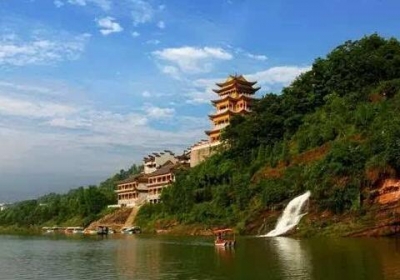 来凤依托优势资源发展特色产业