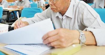 恩施州委州政府召开州直离退休干部形势通报会