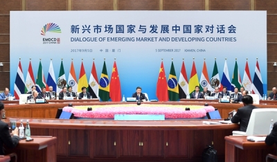 习近平主持新兴市场国家与发展中国家对话会并发表重要讲话 新兴市场国家和发展中国家 群体性崛起成不可逆转潮流