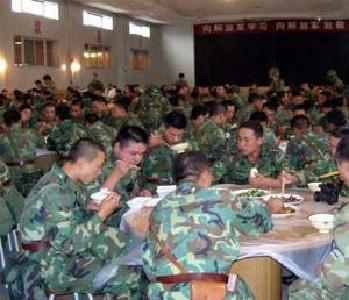 恩施军供站圆满完成2017年新兵运输保障工作