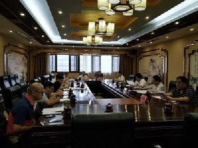 湖北省工业（冶金）安全生产专业委员会来恩施督查工业行业安全生产工作