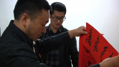 恩施：结对帮扶易迁户 中秋月圆送温暖
