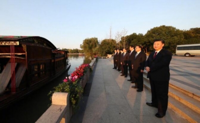 梦想，从这里启航——习近平等到浙江嘉兴瞻仰南湖红船
