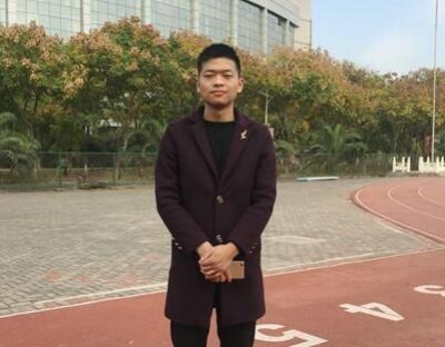 恩施 | 大学生被誉“电脑暖男” 三年修理电脑1000多台